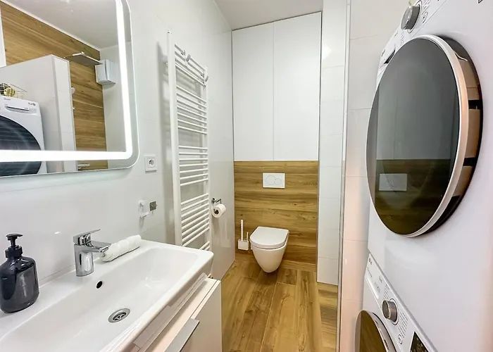 Apartment Simcity Viii L Center & Garage Parking 24 7 Self Check-in *