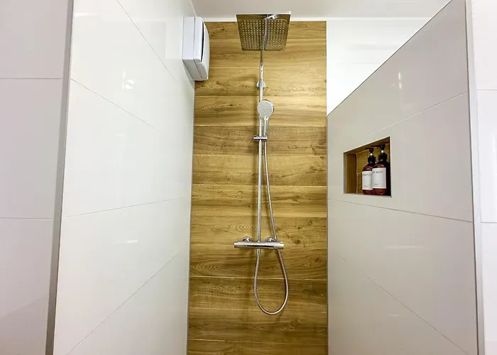 Apartment Simcity Viii L Center & Garage Parking 24 7 Self Check-in *